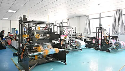 Área de embalaje y equipos auxiliares