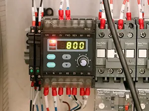 Envasadora de bolsas prefabricadas, llenado con 1 boquilla