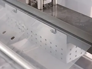 Envasadora horizontal para bolsas stand up con zipper, llenado con 1 boquilla