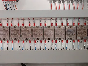 Envasadora horizontal para bolsas zipper, llenado con 2 boquillas