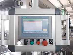 Máquina de llenado y taponado de bolsas con boquilla (con spout)